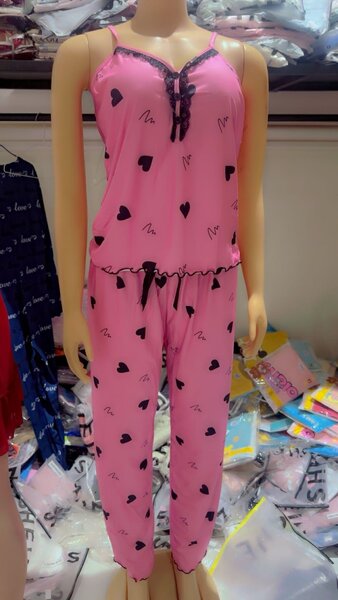Ladies leisure wear