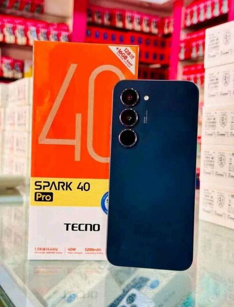 Tecno Spark 40 Pro 128 Go
