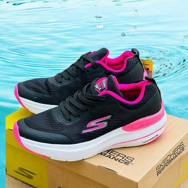 LADIES CASUAL WEAR
