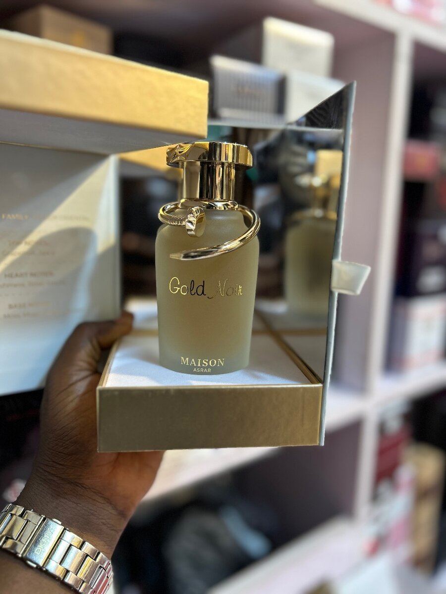 Gold Noir