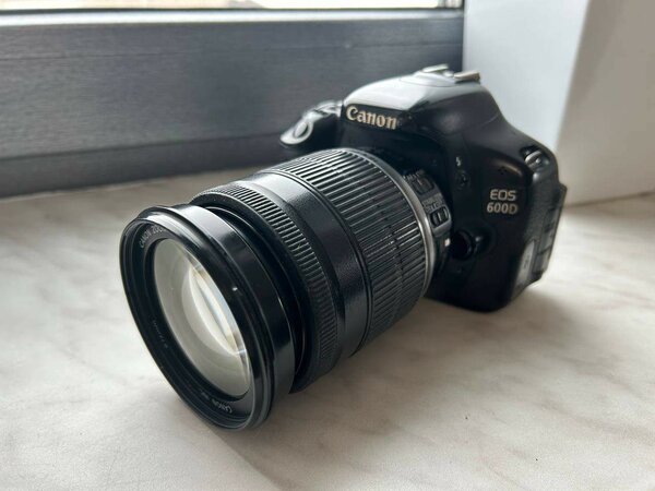 Canon EOS 600d в отличном состоянии.