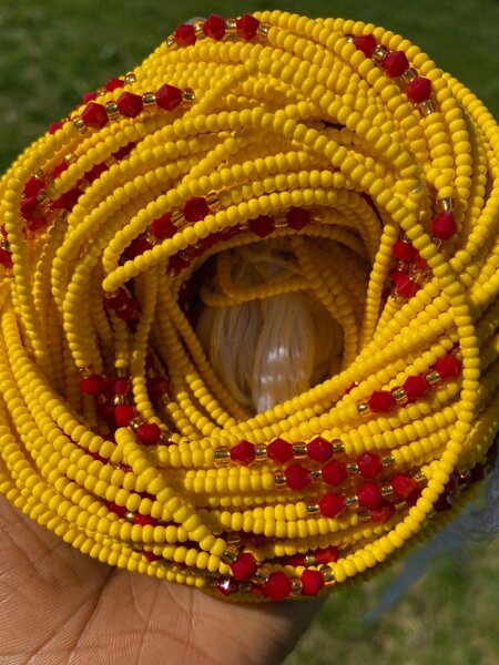 Bracelet en perles jaune et rouge