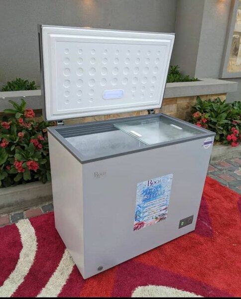 Chest freezer
