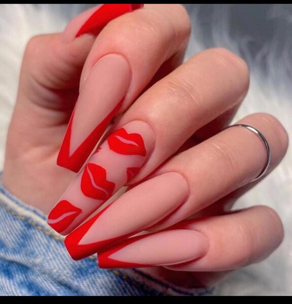 Press on nails