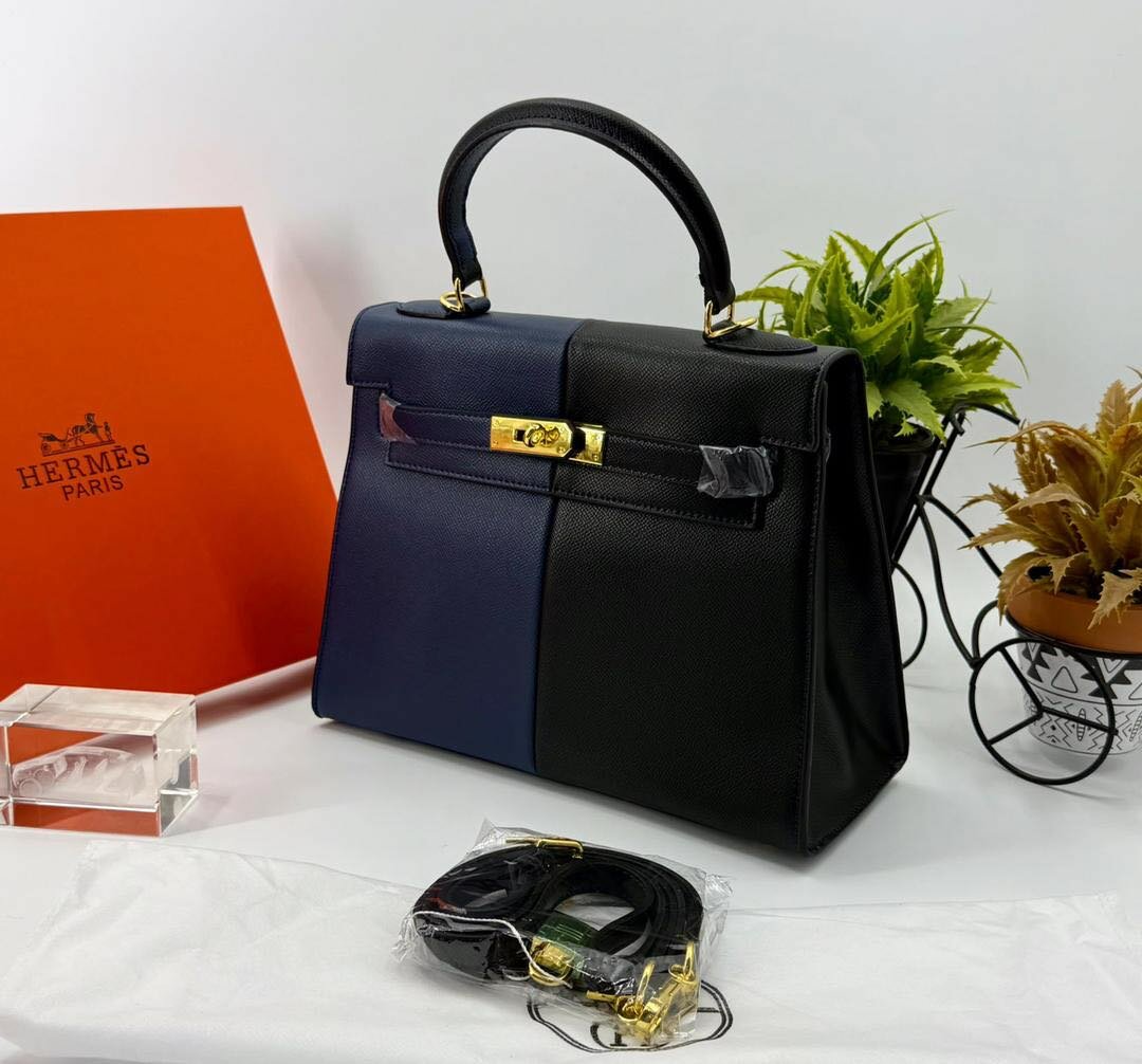 HERMÈS BAG