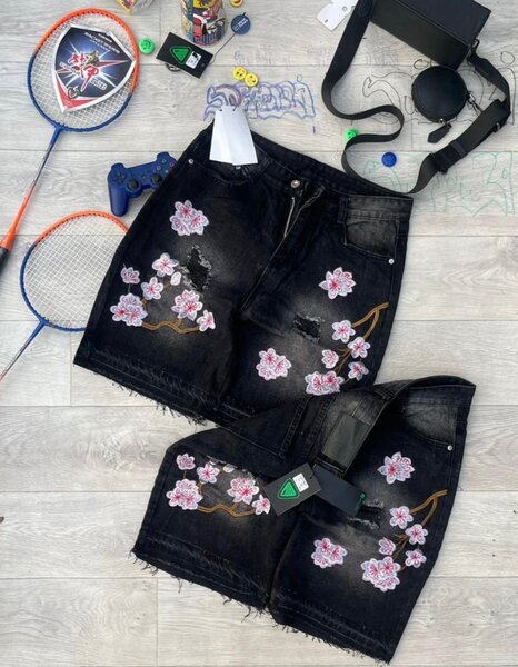 Shorts en jean brodés