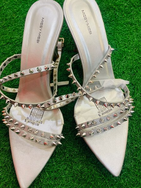Ladies heels