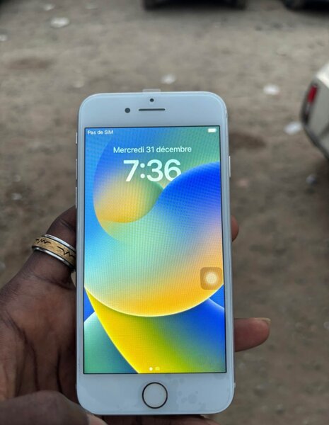 iPhone 8