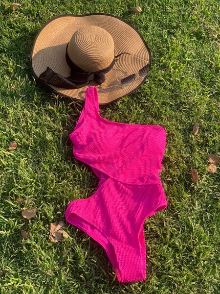 Bikini/ swimwear