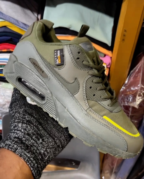 NIKE AIRMAX Mens Sneakers