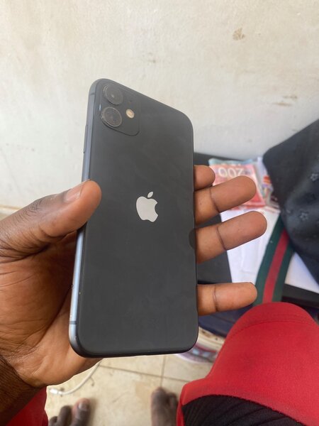 iPhone 11