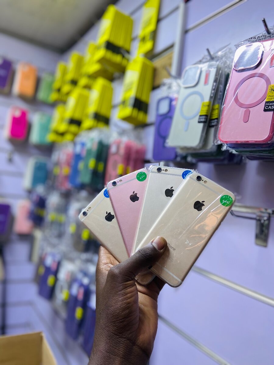 PRE-OWNED iPhone 6s