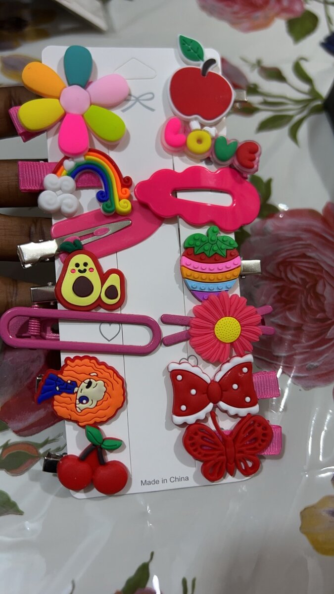 Mini hair clips