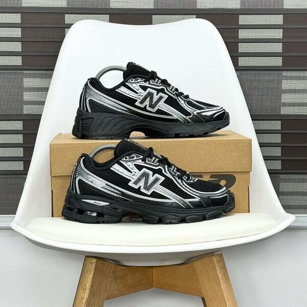 NEW BALANCE 740