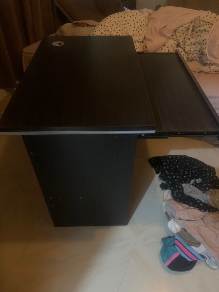 Office table