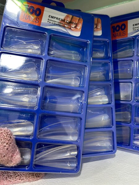 100 nails