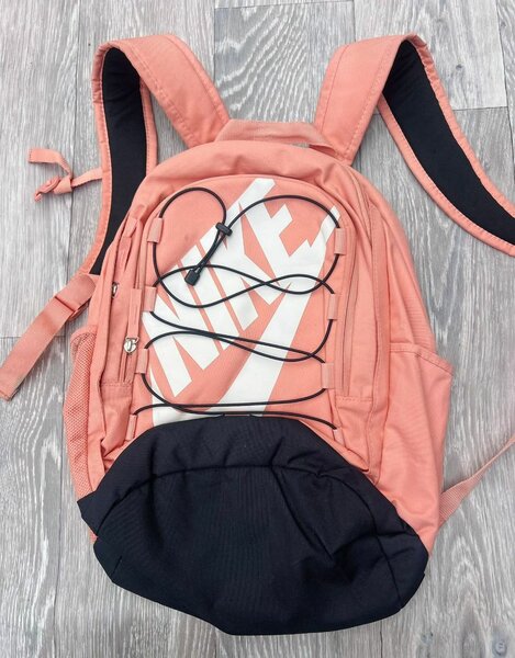Sac à dos résistant et tendance