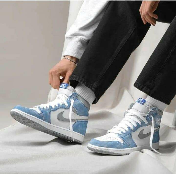 AIR JORDAN