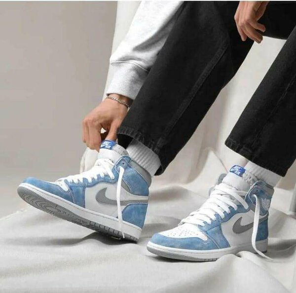 AIR JORDAN