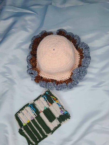 Ruffle hat