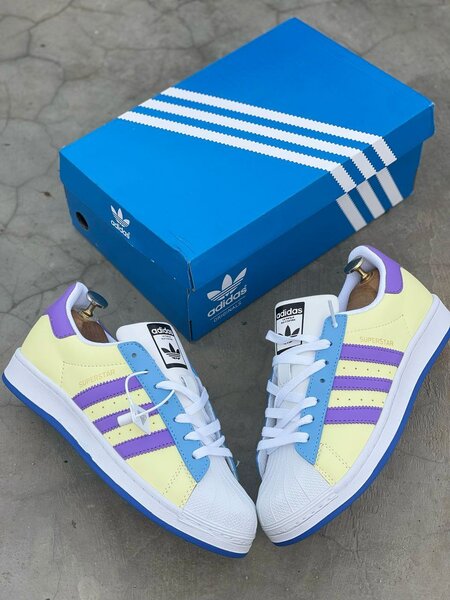 Adidas superstar