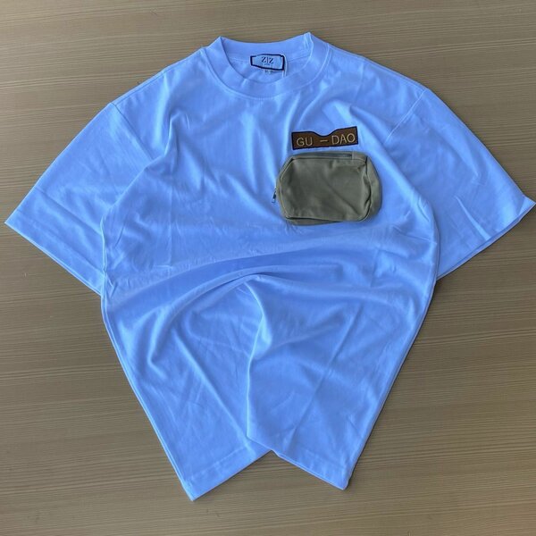 Men's T shirt