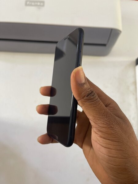 iPhone XR 64GB
