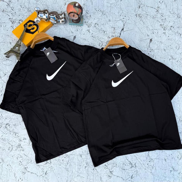 T-shirt Nike black