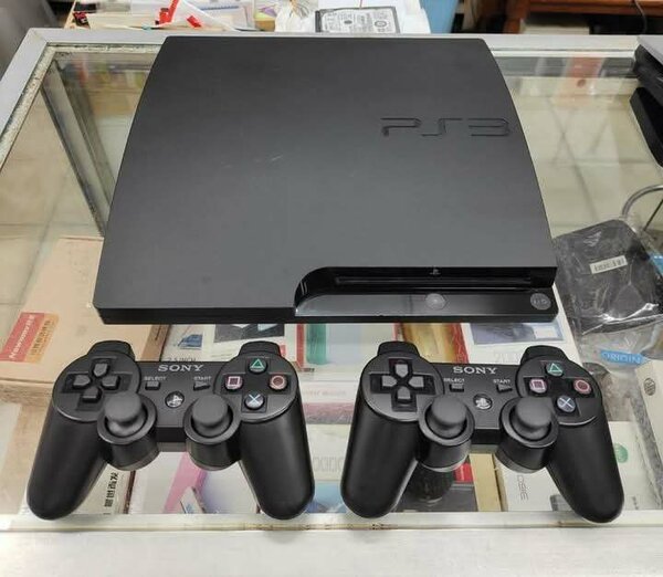 Console PlayStation 3 Slim