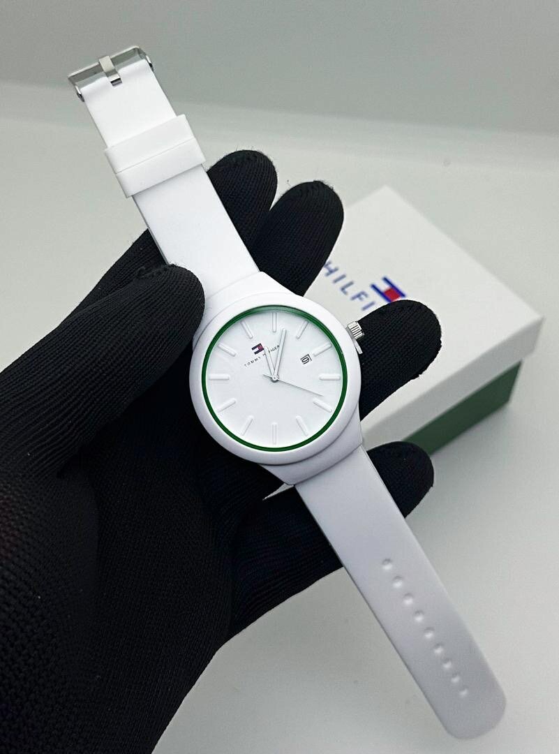 Montre Lacoste