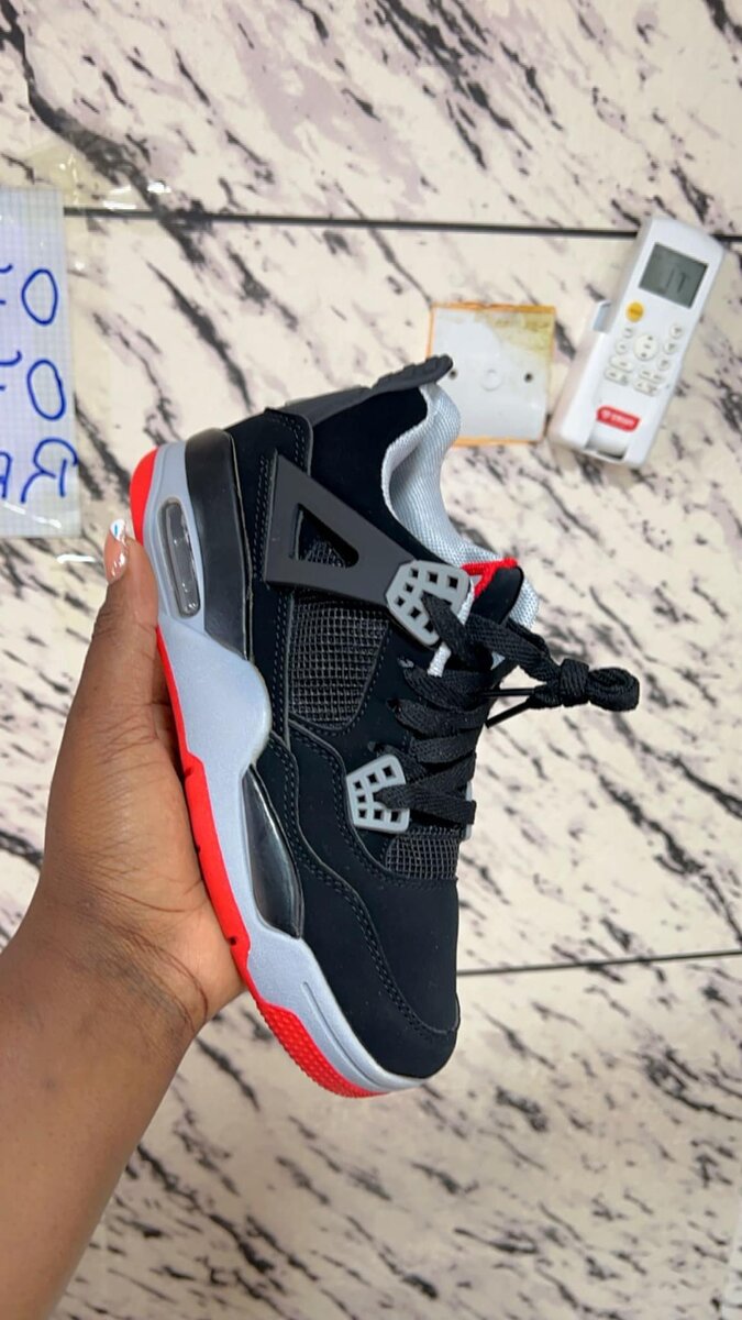 baskets jordan 4 