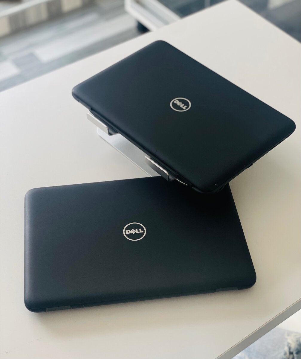 DELL 3180 LAPTOP