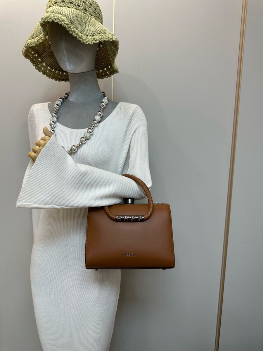 Classy leather bags