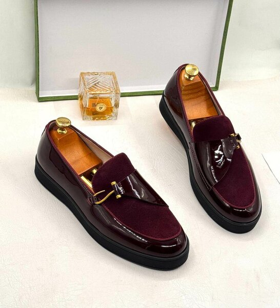Dress shoes