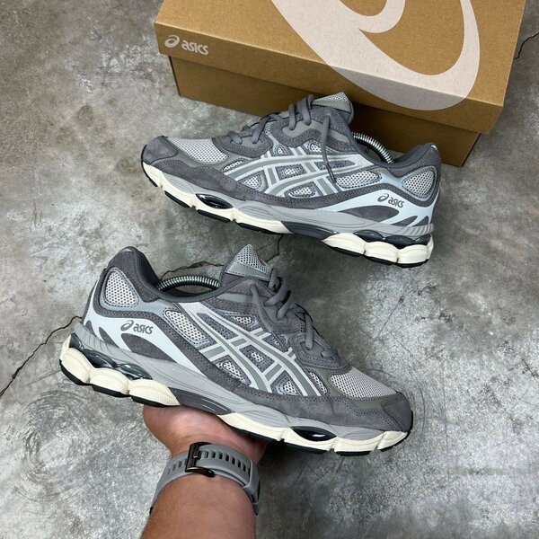 ASICS CLASSIC