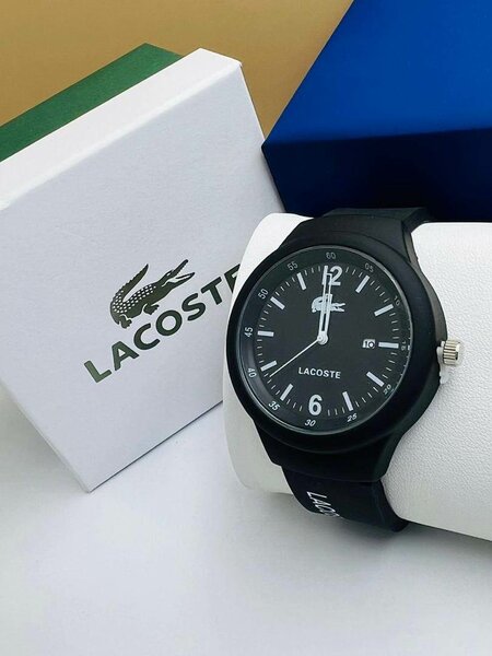 MONTRE AVEC COFFRET