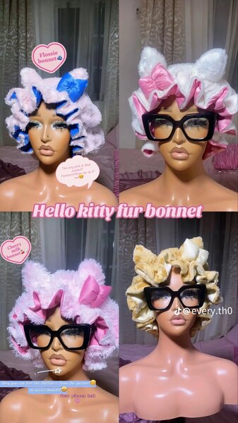 Bonnet en fourrure Hello Kitty