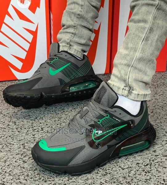 Nike Sneakers