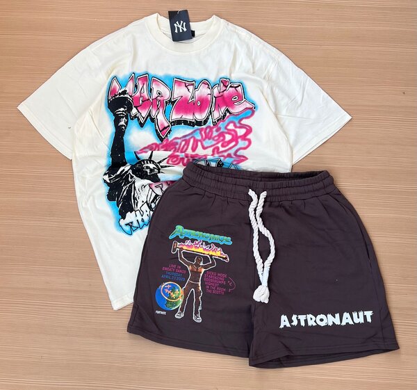 T SHIRT & SHORTS