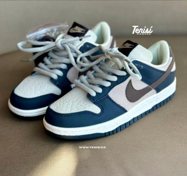 Nike blanc vert