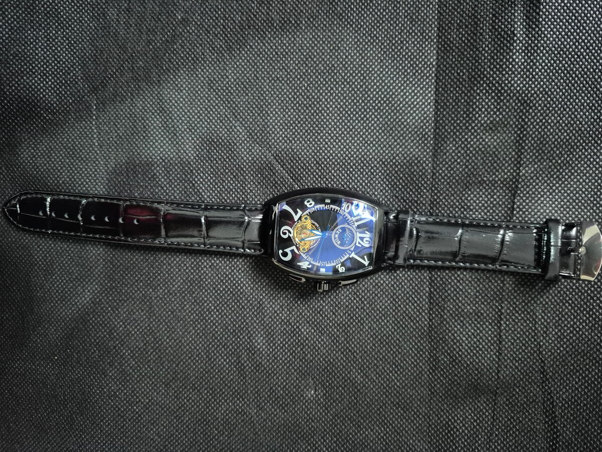 Men's wrist watches