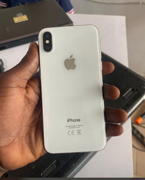 iPhone X