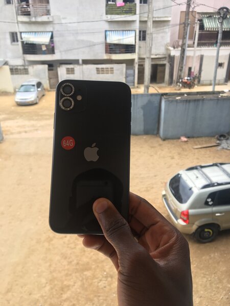 iPhone 11