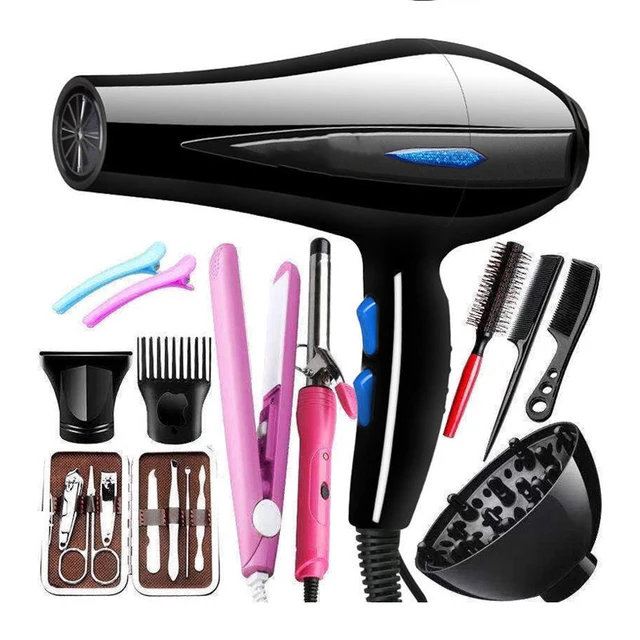 Sèche cheveux avec tous ces accessoires