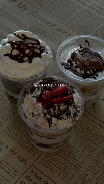 Layer cup