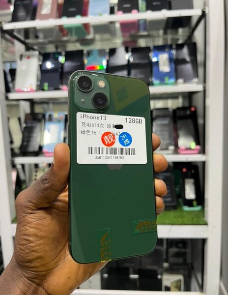 iPhone 13
