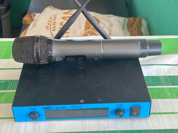 Microphone transmission
