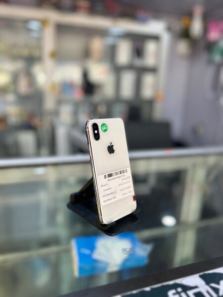 iPhone X