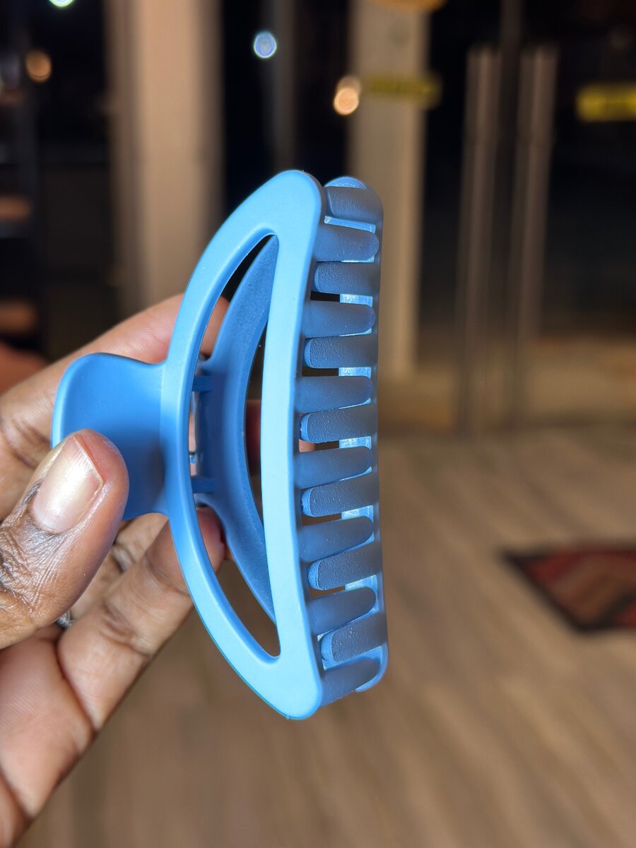 Hair claw