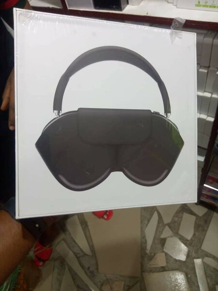 Air pods pro max apple headset